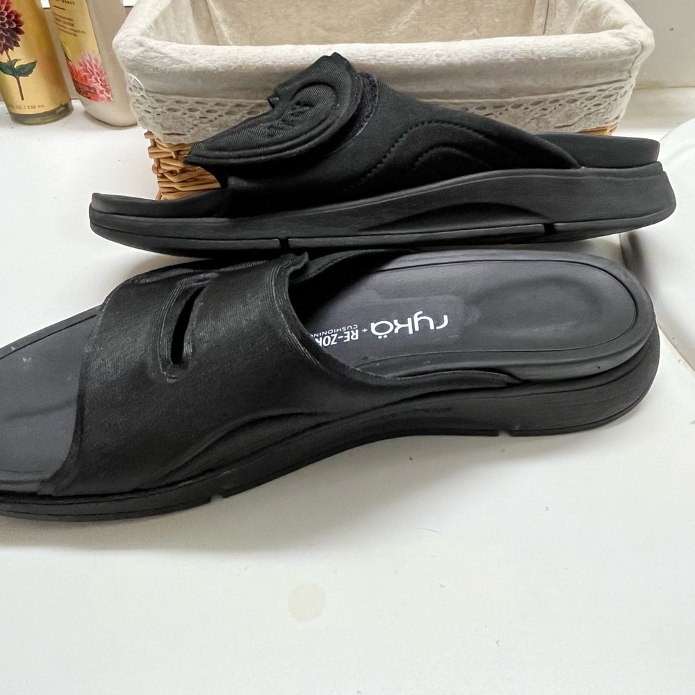 NEW Ryka Tao Recovery re-zorb lite men's sandal